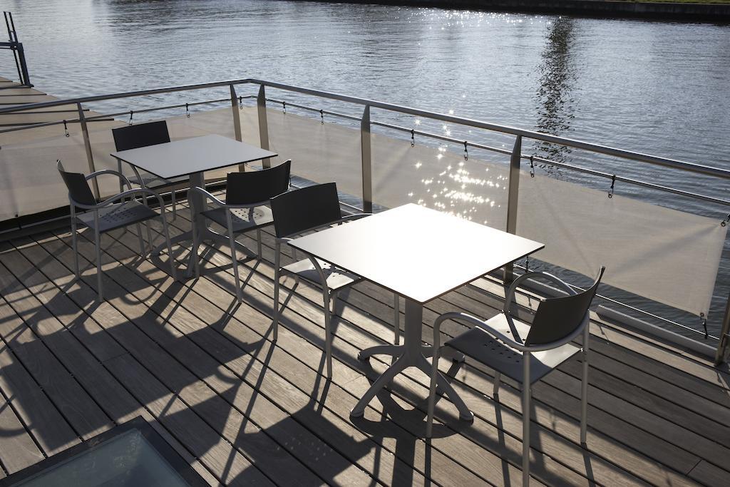 B&B Droomboot Oudenburg Exterior photo